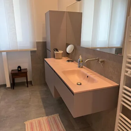 Casa Simonetta * Лавено-Момбелло