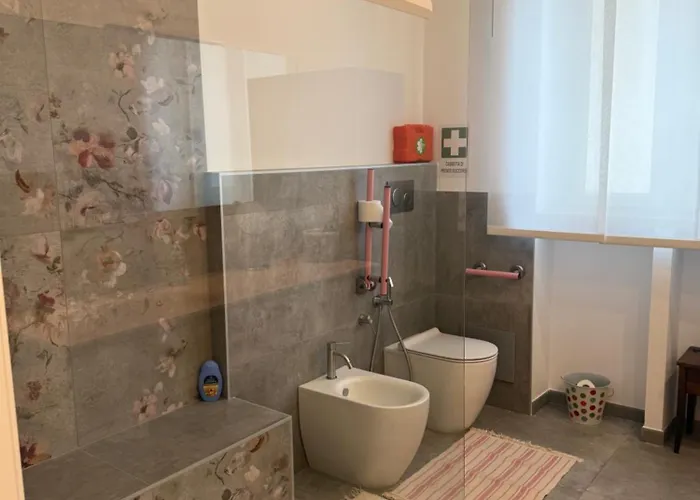 Casa Simonetta * Лавено-Момбелло